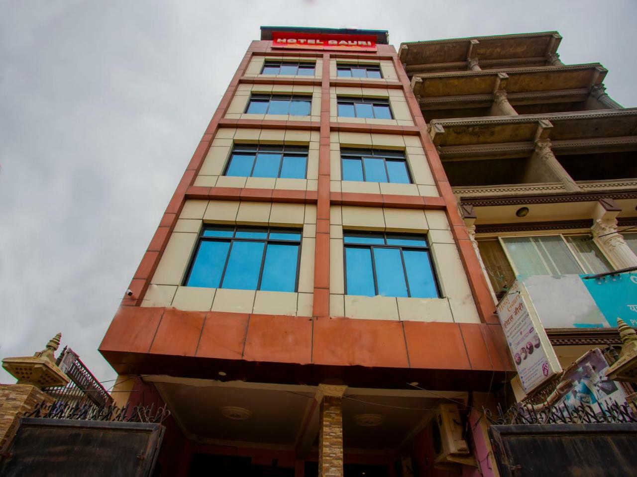 Oyo 305 Hotel Gauri Pashupatināth Exterior photo